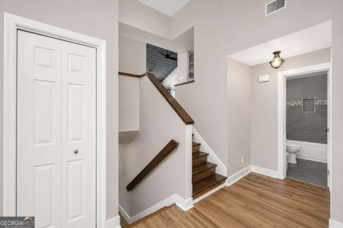 265 Clearview CT