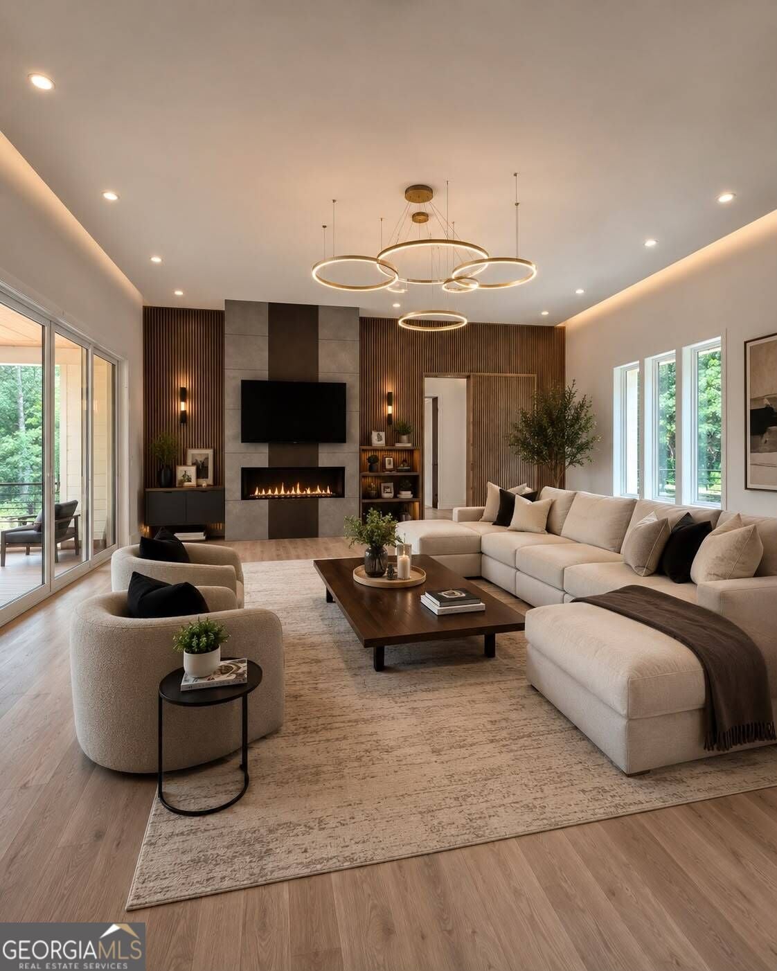 345 Thornton DR