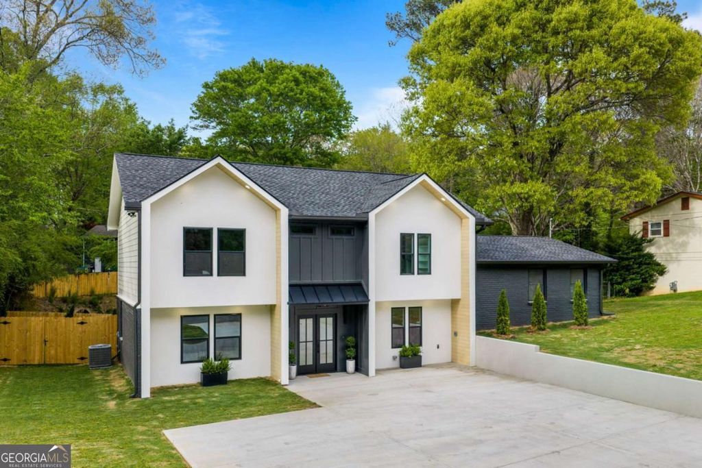 Photo of 245 Doeskin Trail SE, Smyrna, GA 30082 (MLS # 10729048)