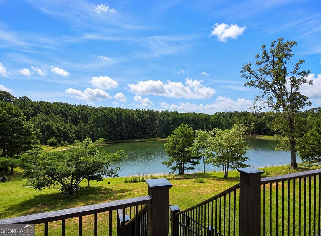 Photo of 25 Westmoreland Lake Dr, Buchanan, GA 30113 (MLS # 10810504)