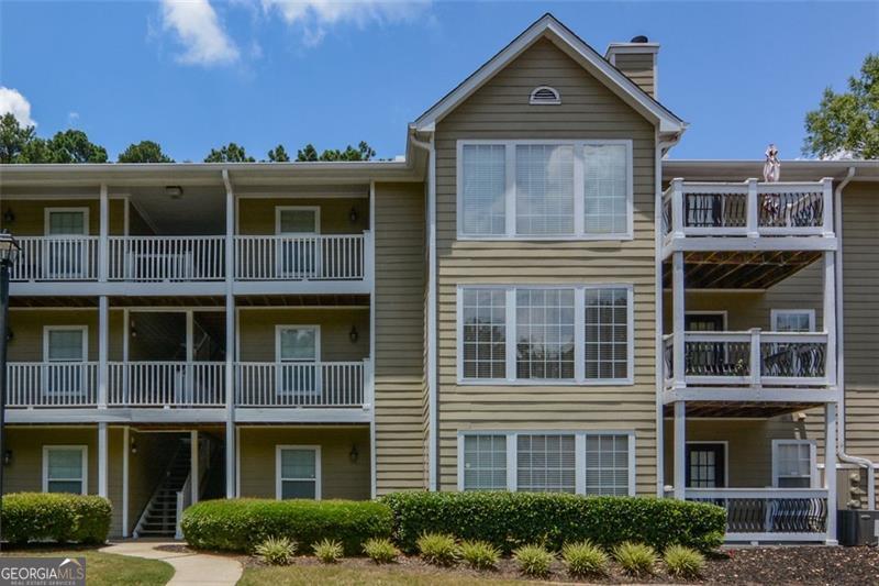411 Berkeley Woods DR