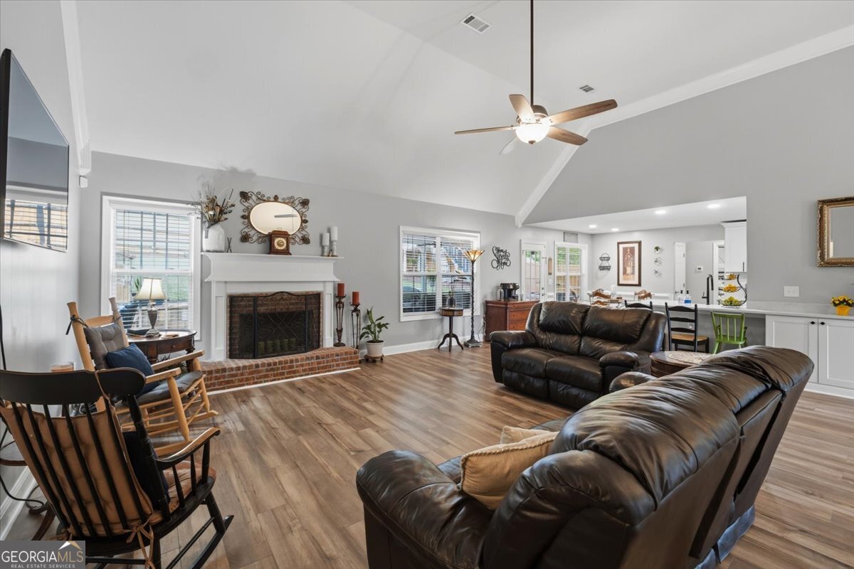 635 Shoals TRL