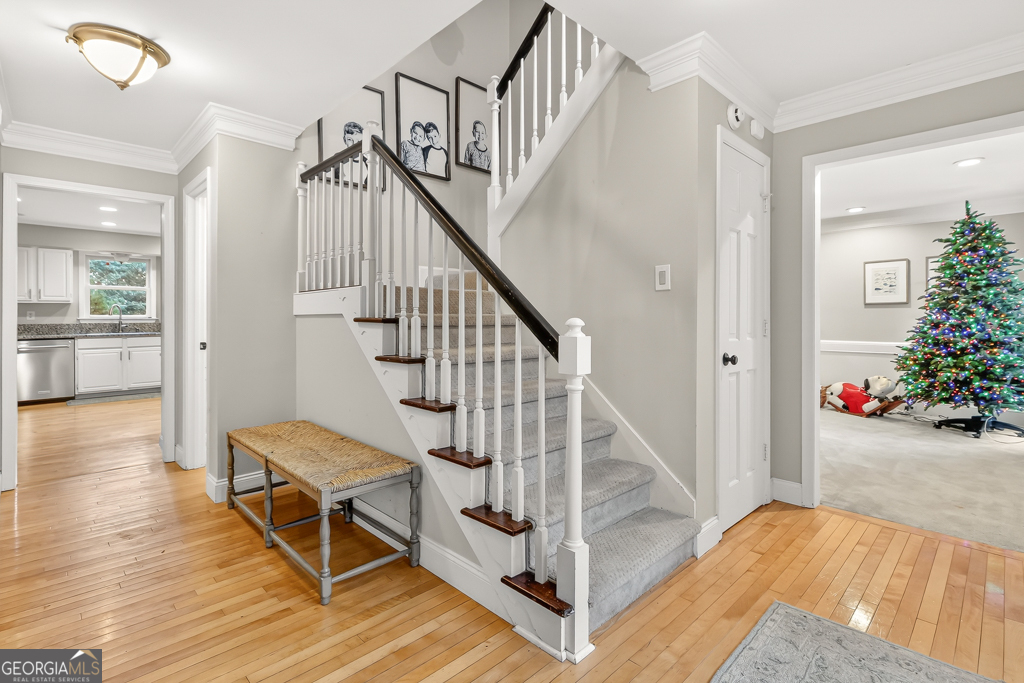 8110 Willow Tree WAY