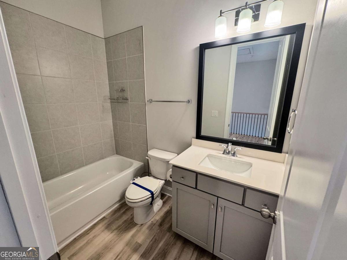 Village/ Town Lake & II - Residential Lease