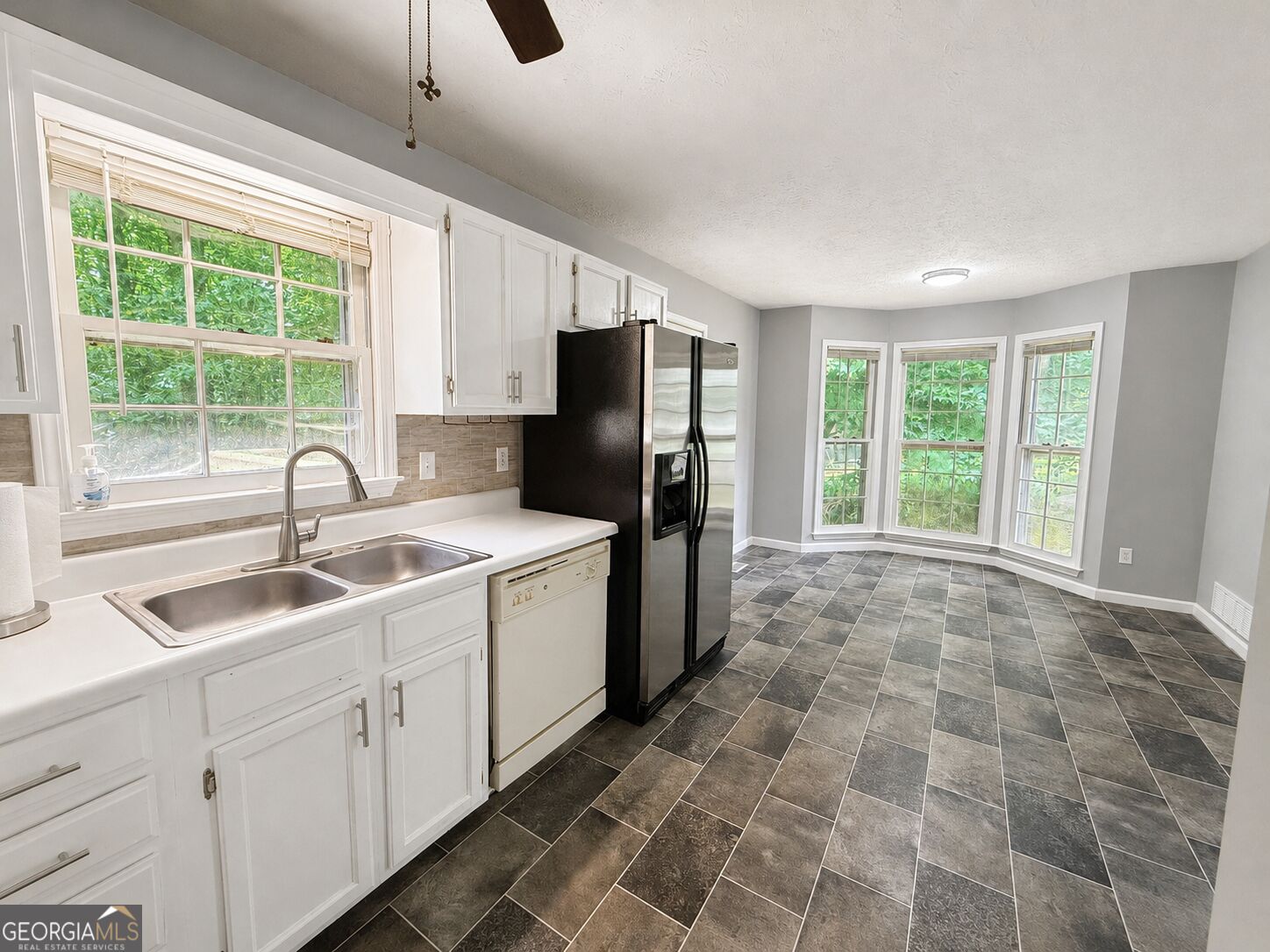 176 Deerfield DR