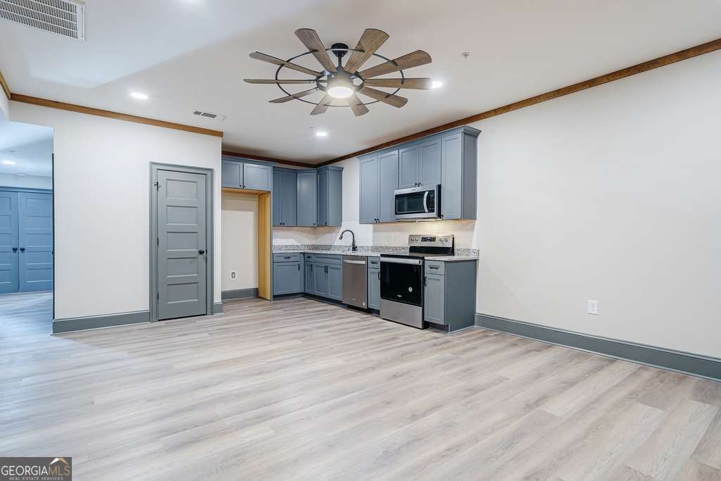 34 Depot ST 22