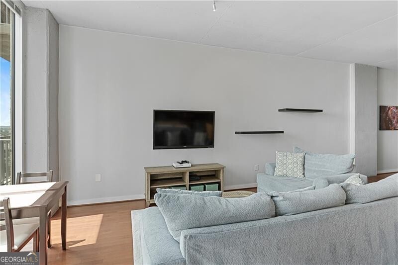 361 17th ST NW 2115