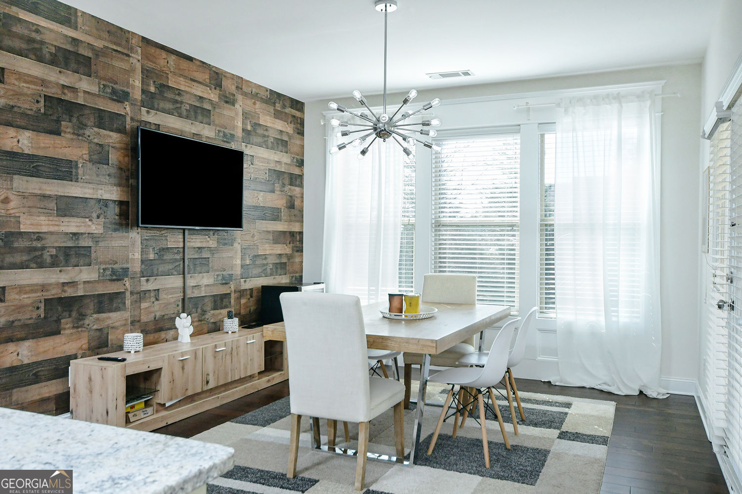 BLACKWELL MANOR - Residential