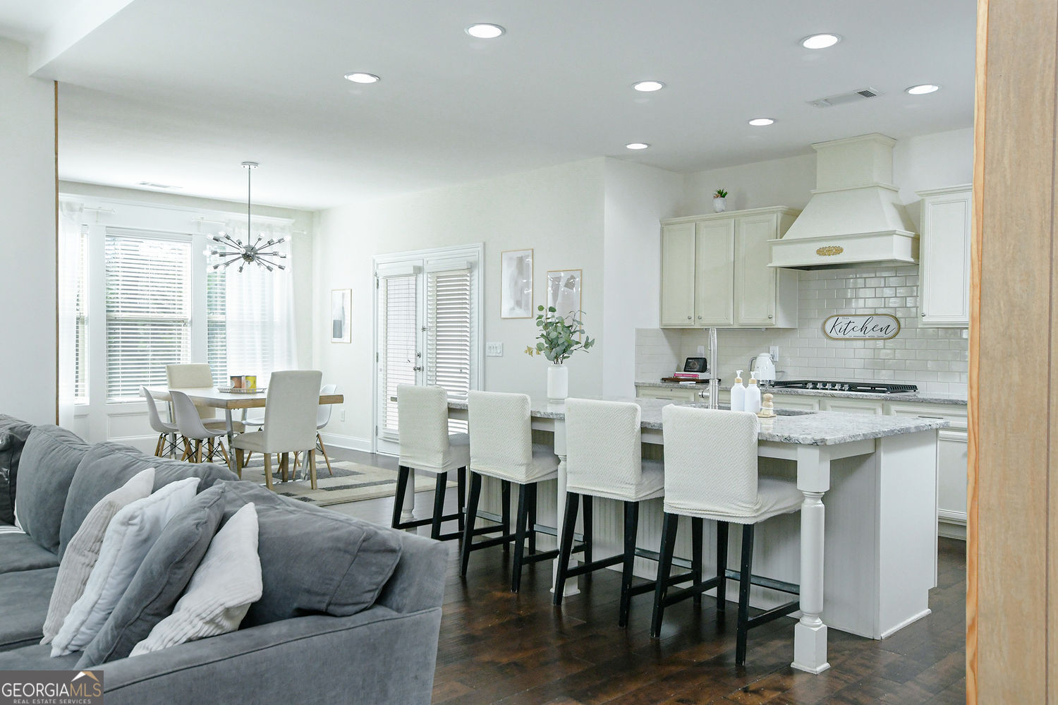 BLACKWELL MANOR - Residential