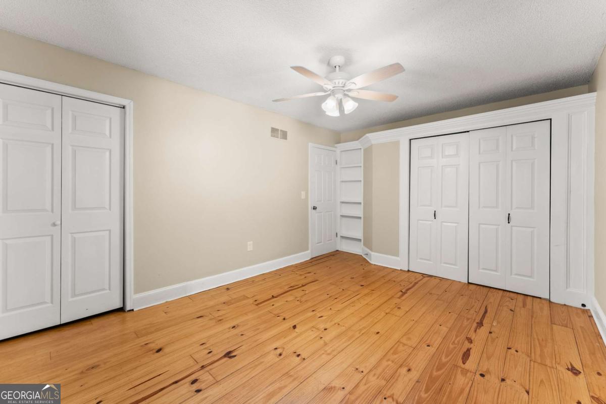 Hickory Hills - Residential