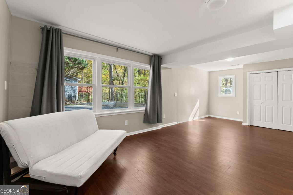 Hickory Hills - Residential