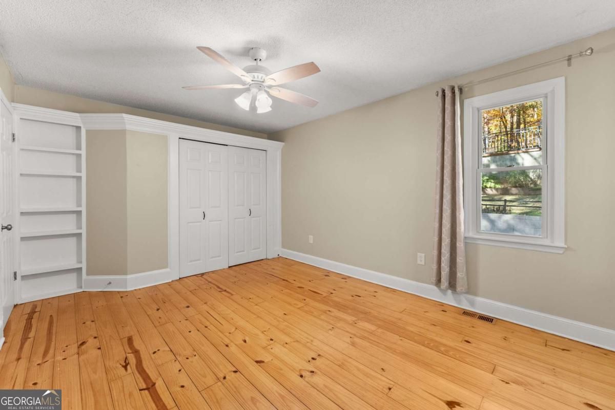 Hickory Hills - Residential