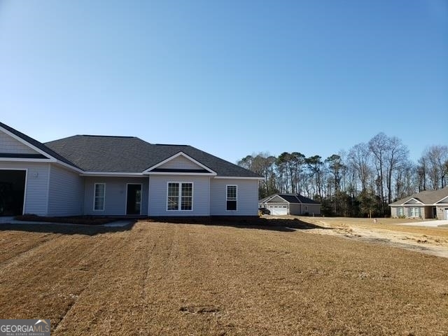 Beautiful home located in Leefield Preserve !!! This home will be available EARLY MAY 2024! Call or come by our office for additional details!!!