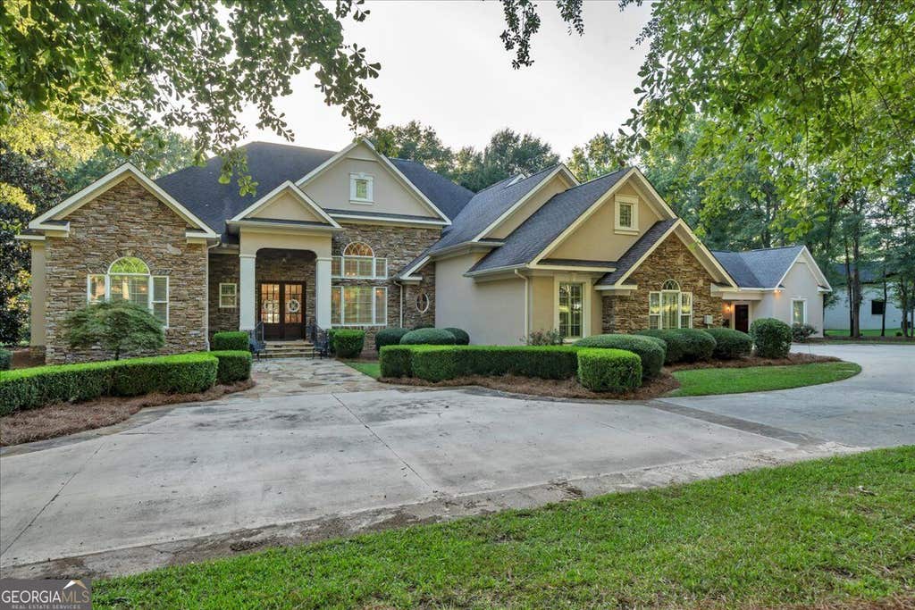 Photo of 205 Walton Chase, Perry, GA 31069 (MLS # 10822391)