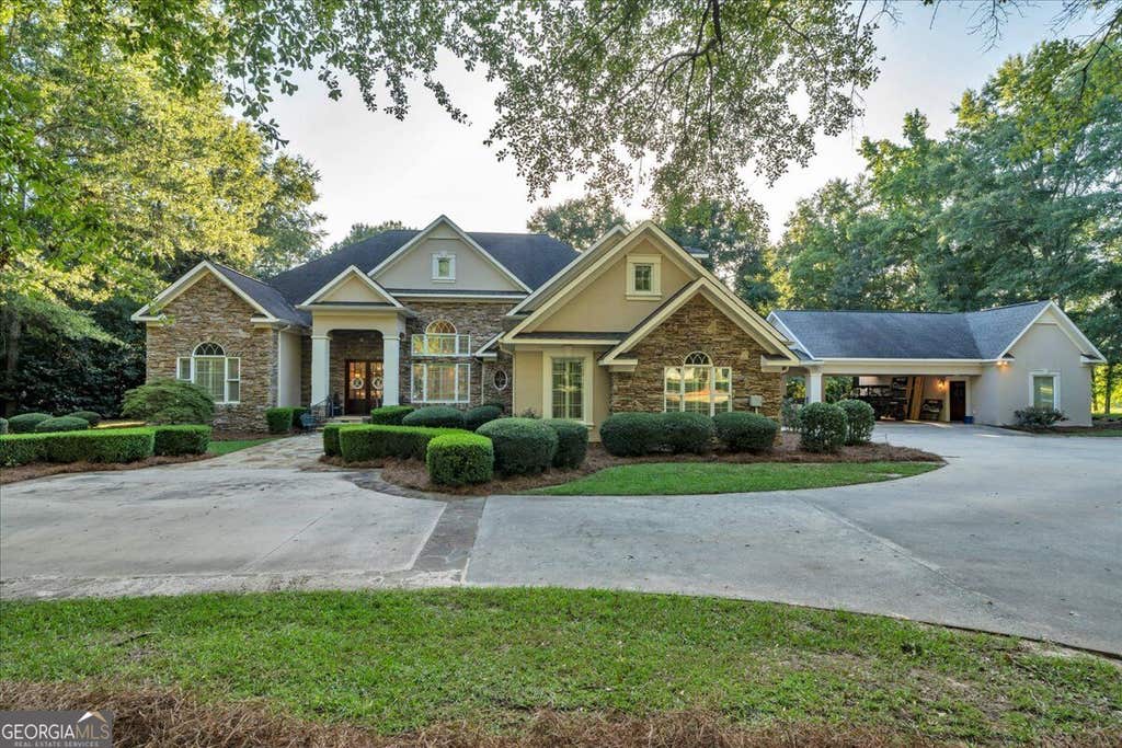 Photo of 205 Walton Chase, Perry, GA 31069 (MLS # 10822391)