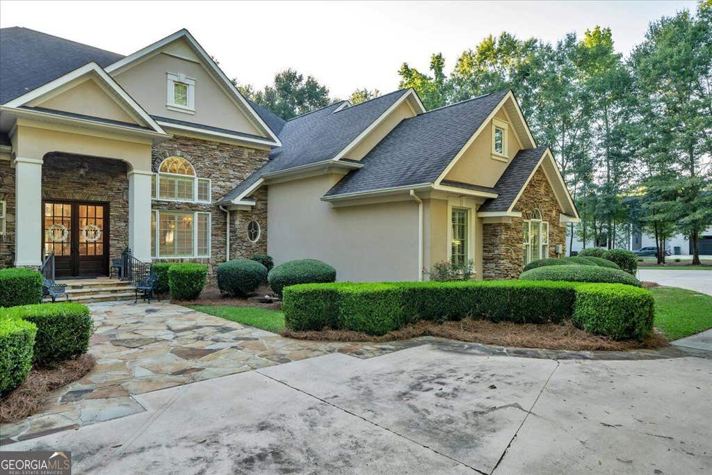 Photo of 205 Walton Chase, Perry, GA 31069 (MLS # 10822391)