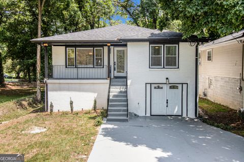 Photo of 2537 Baker Road NW, Atlanta, GA 30318 (MLS # 10682009)