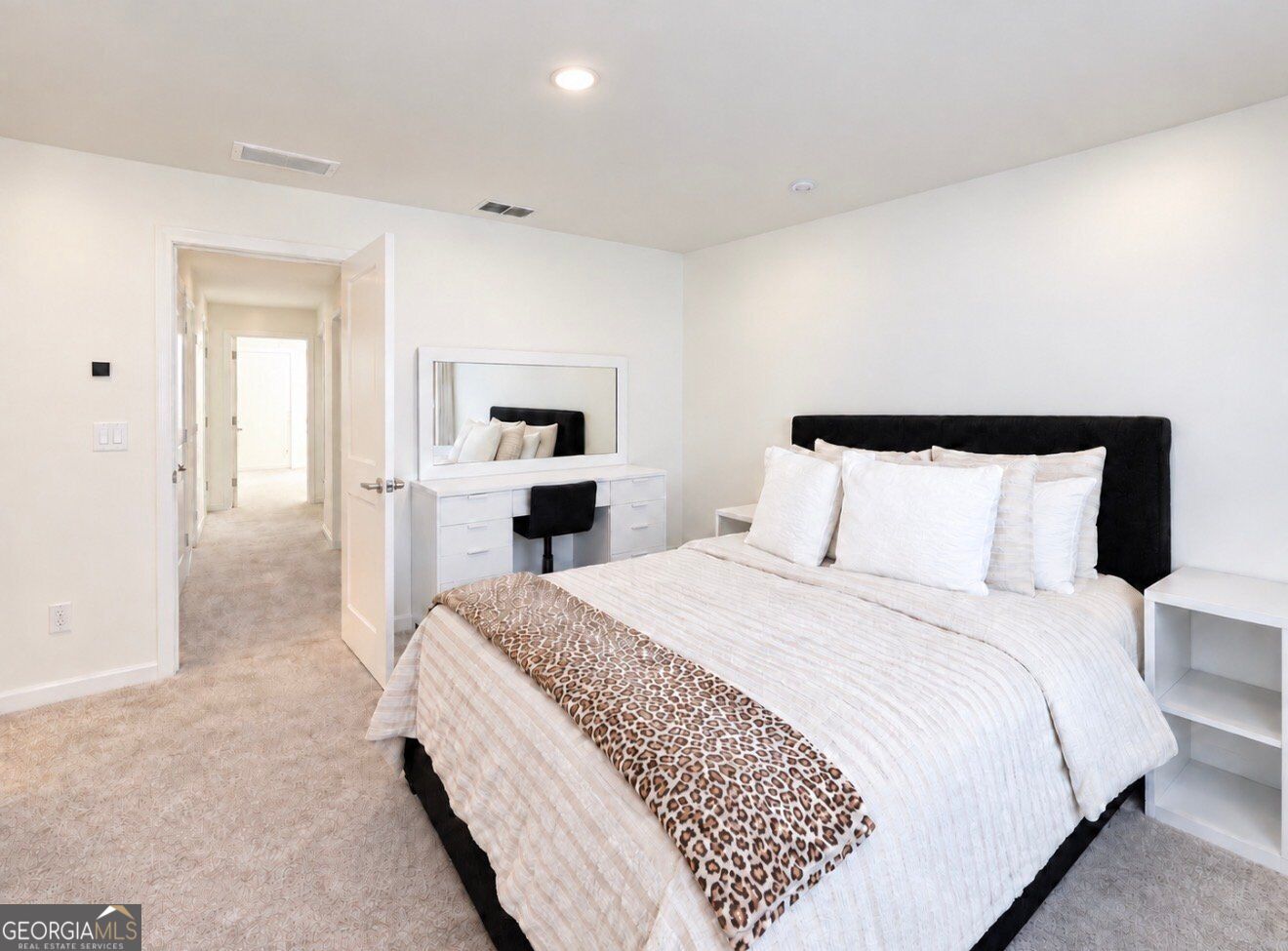 518 Magnolia CIR