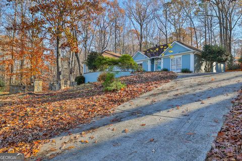 Single Family Residence in Suwanee GA 82 Oakwood Hills Drive.jpg