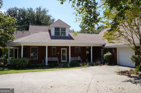 A home in Ellabell