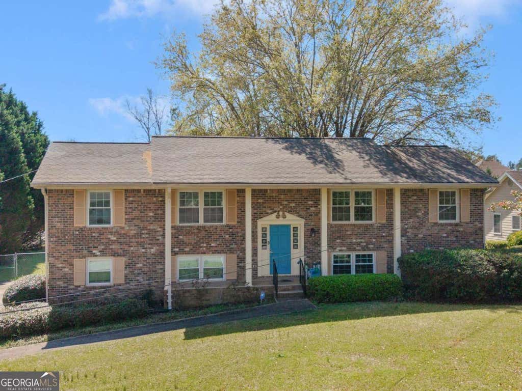 Photo of 765 Swamp Creek Drive, Jonesboro, GA 30238 (MLS # 10815635)