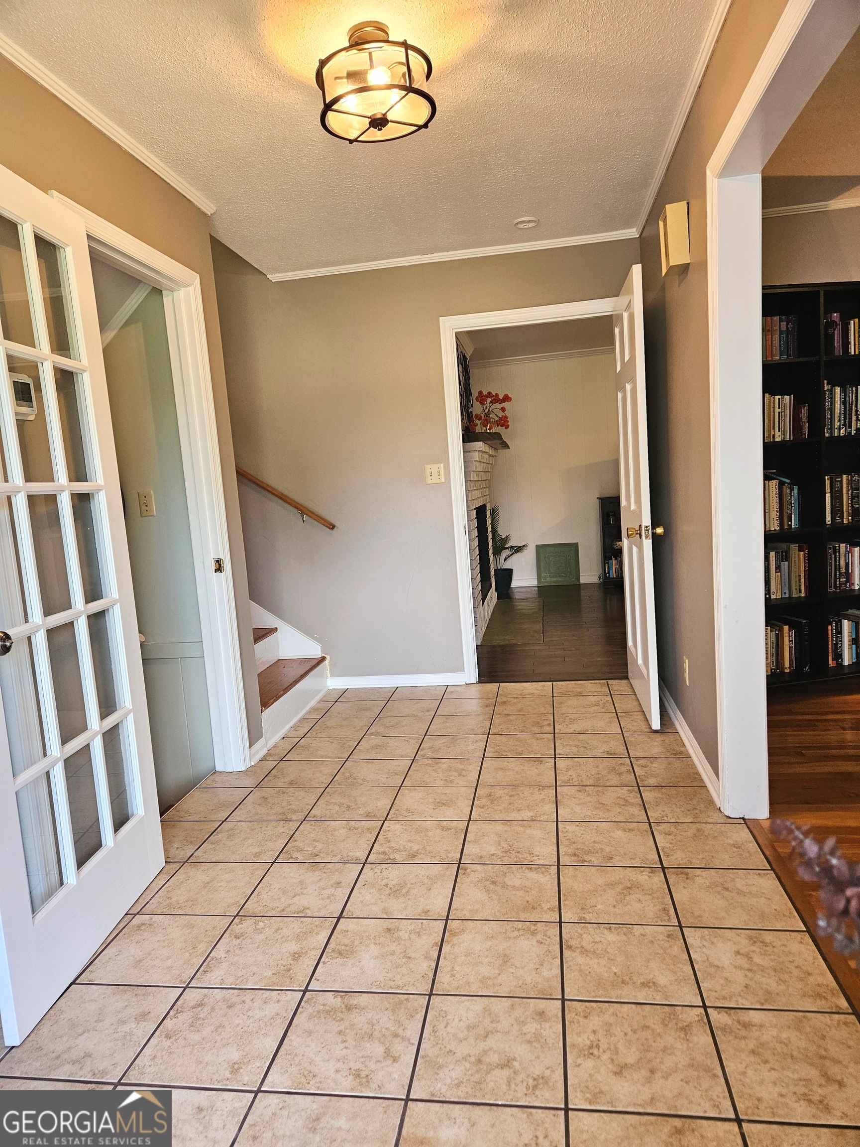 160 Edgewood DR