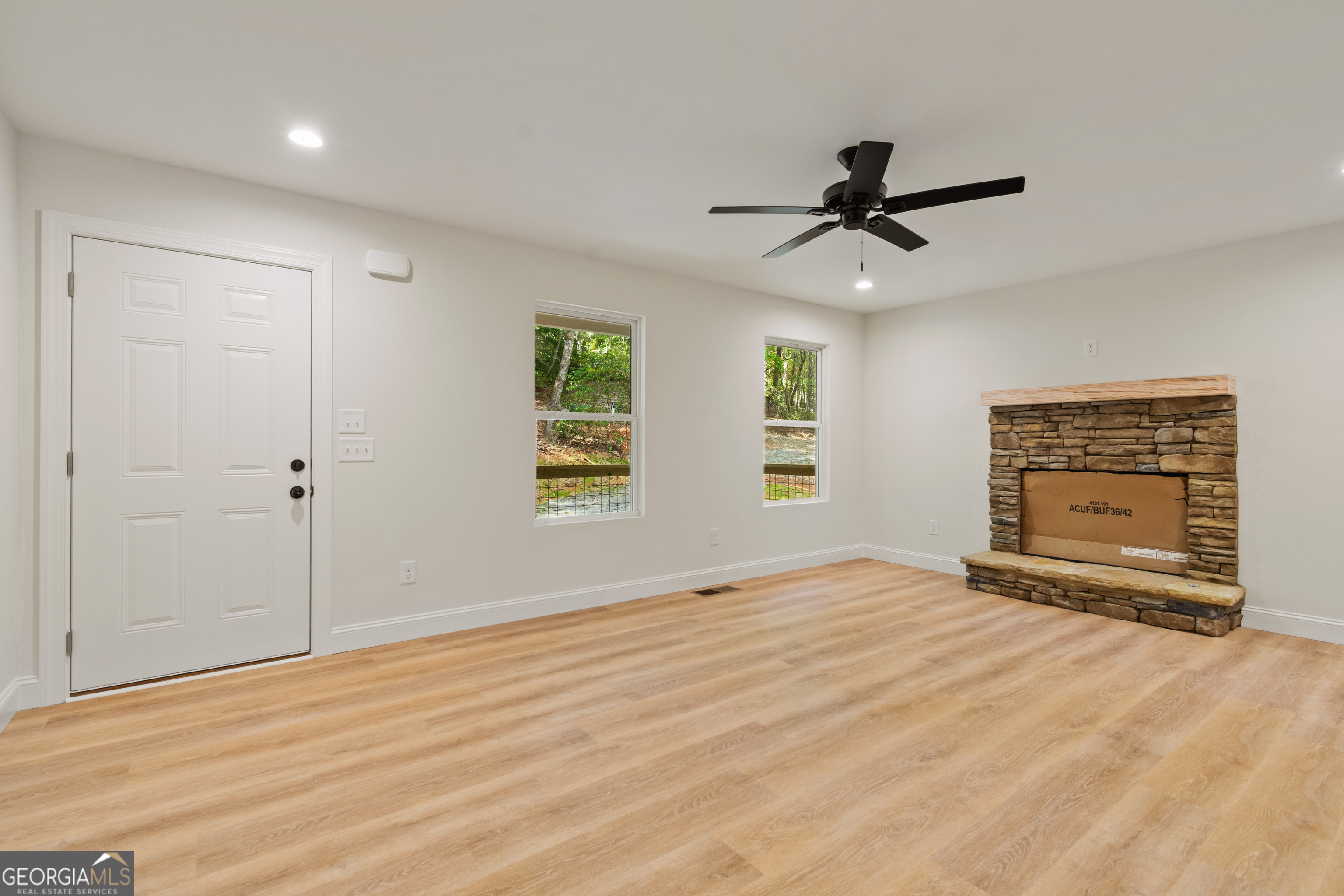 412 Fireside Ridge DR