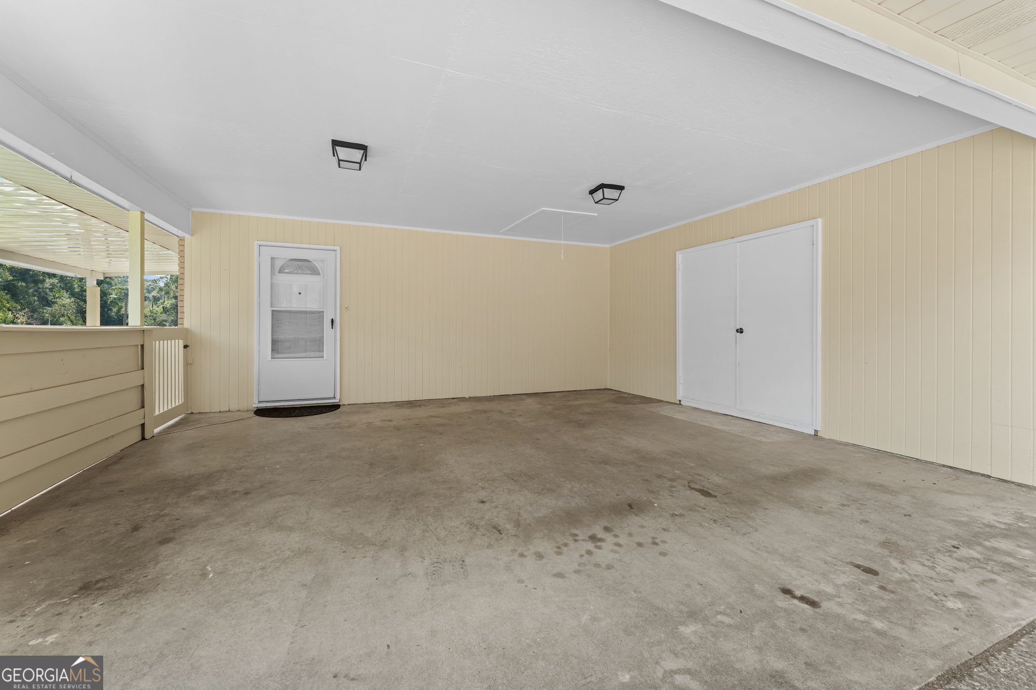 202 Woodland DR