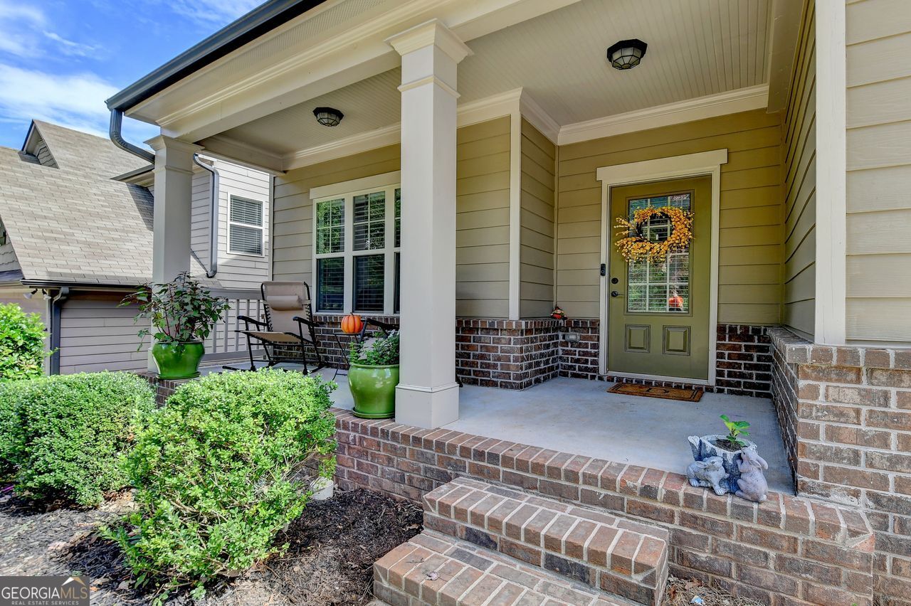 1567 MAPLECLIFF WAY