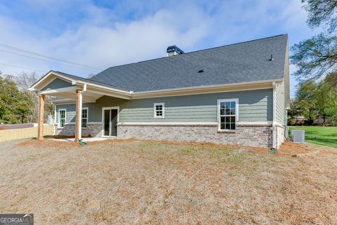 A home in Commerce