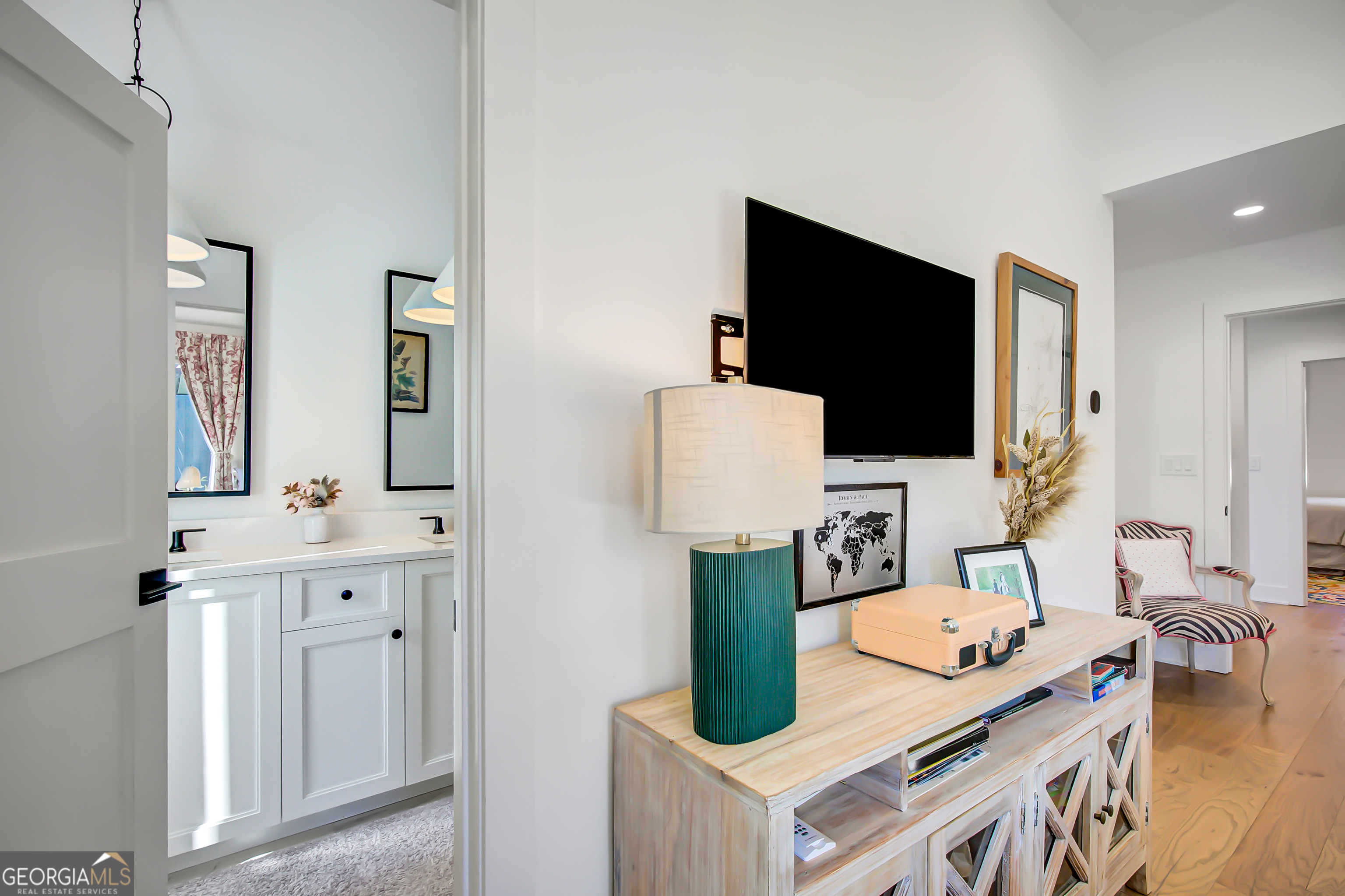 Fayetteville, Georgia 30214, United States, 2 Bedrooms Bedrooms, ,3 BathroomsBathrooms,Residential,Active,246241