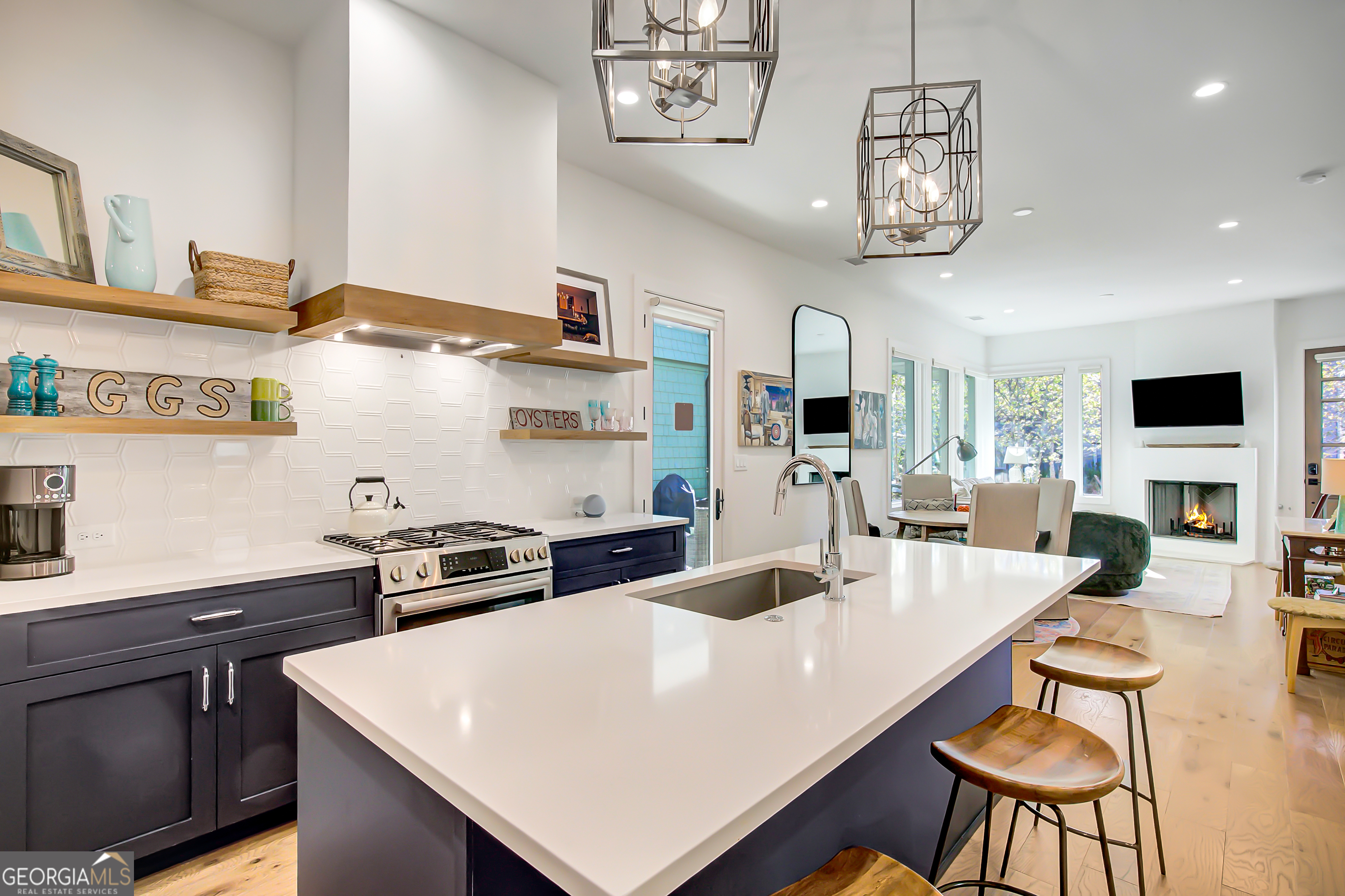 Fayetteville, Georgia 30214, United States, 2 Bedrooms Bedrooms, ,3 BathroomsBathrooms,Residential,Active,246241