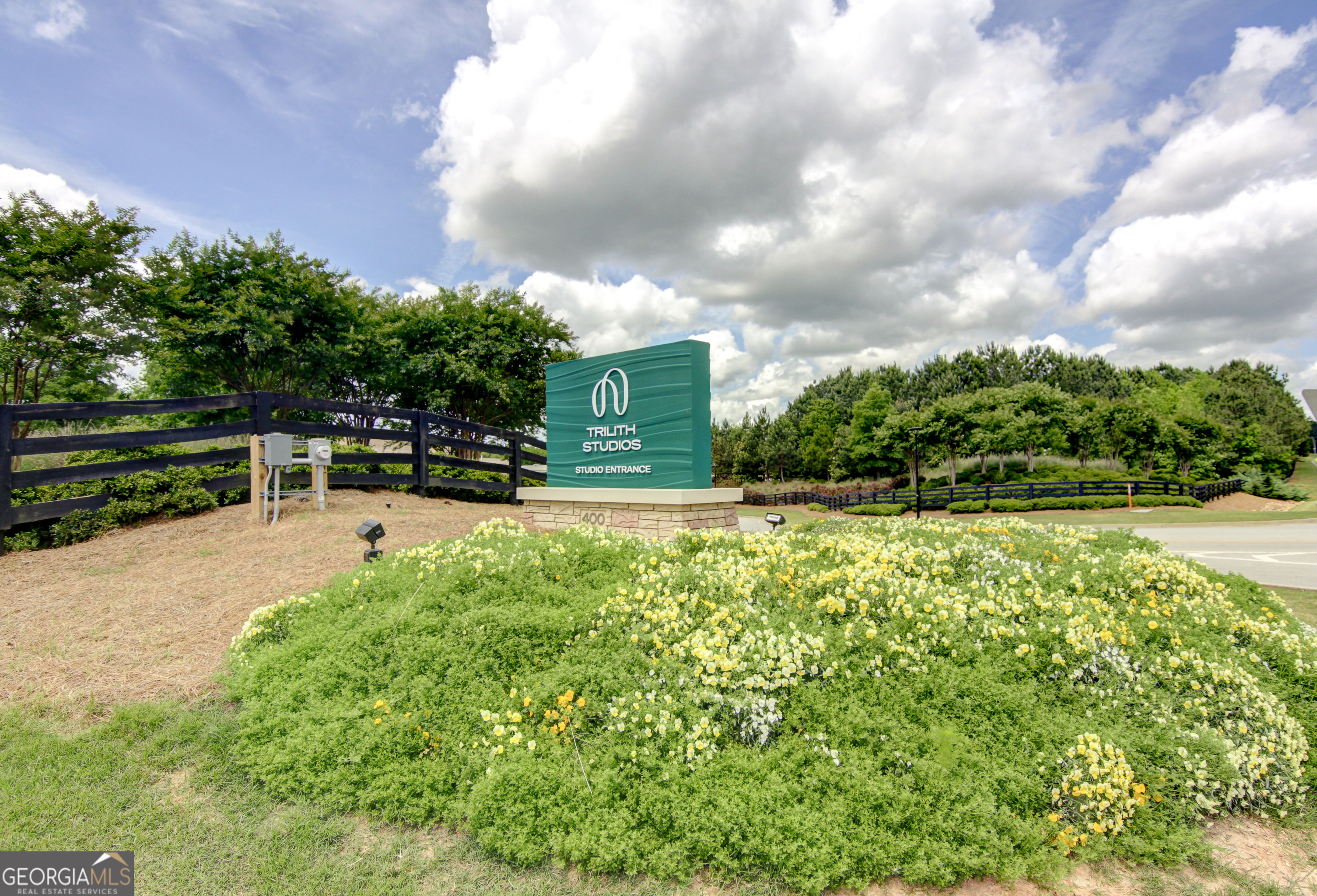 Fayetteville, Georgia 30214, United States, 2 Bedrooms Bedrooms, ,3 BathroomsBathrooms,Residential,Active,246241