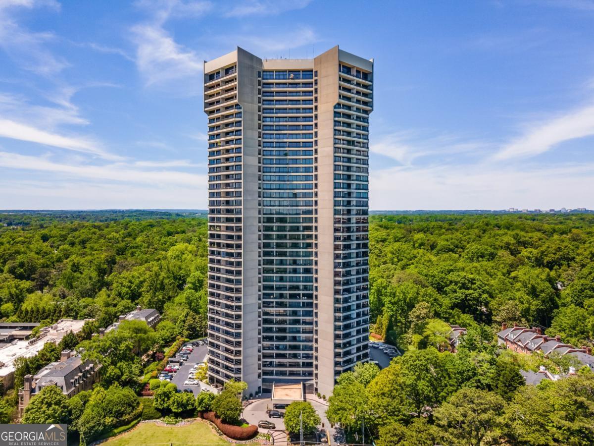 2660 Peachtree RD NW 14D