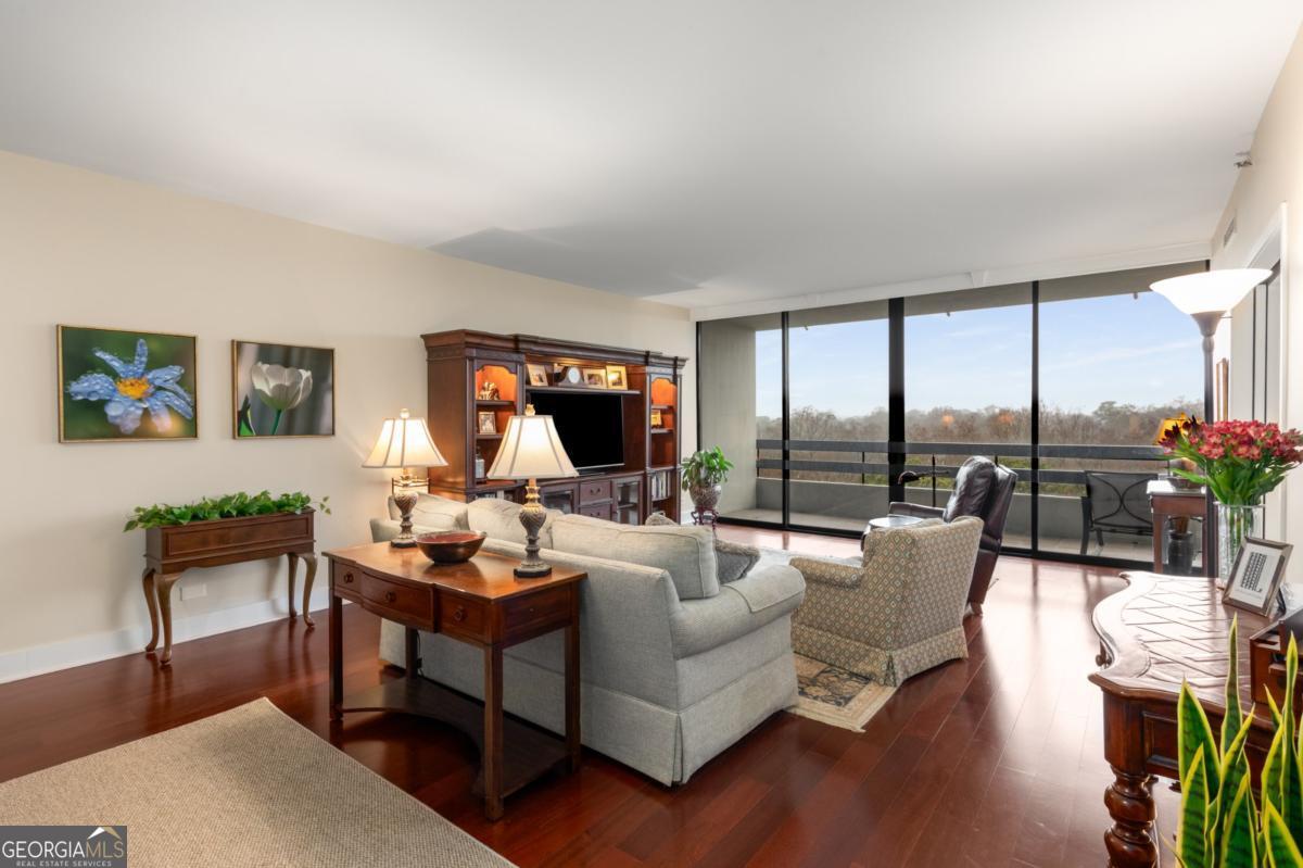 2660 Peachtree RD NW 14D