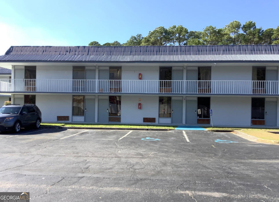 1311 Ga Highway 40 E