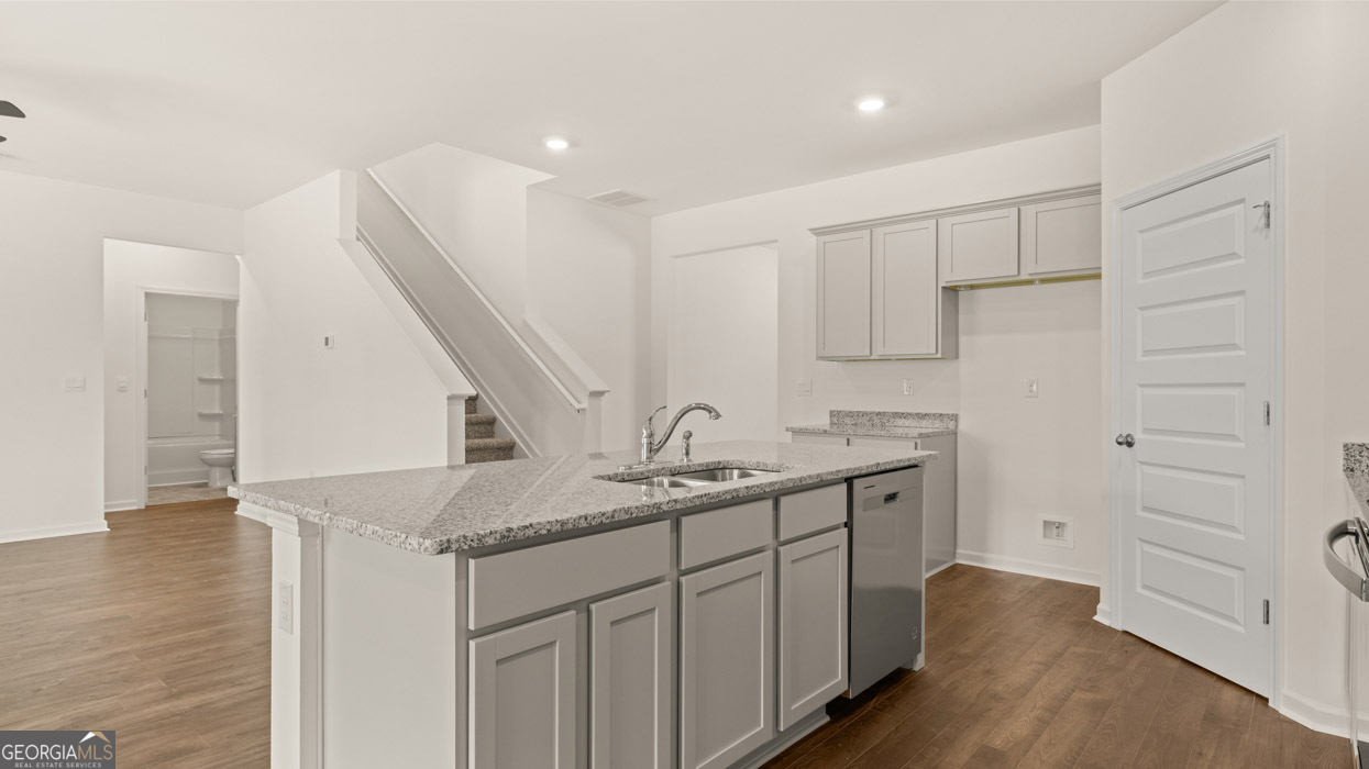 Twin Lakes - Residential