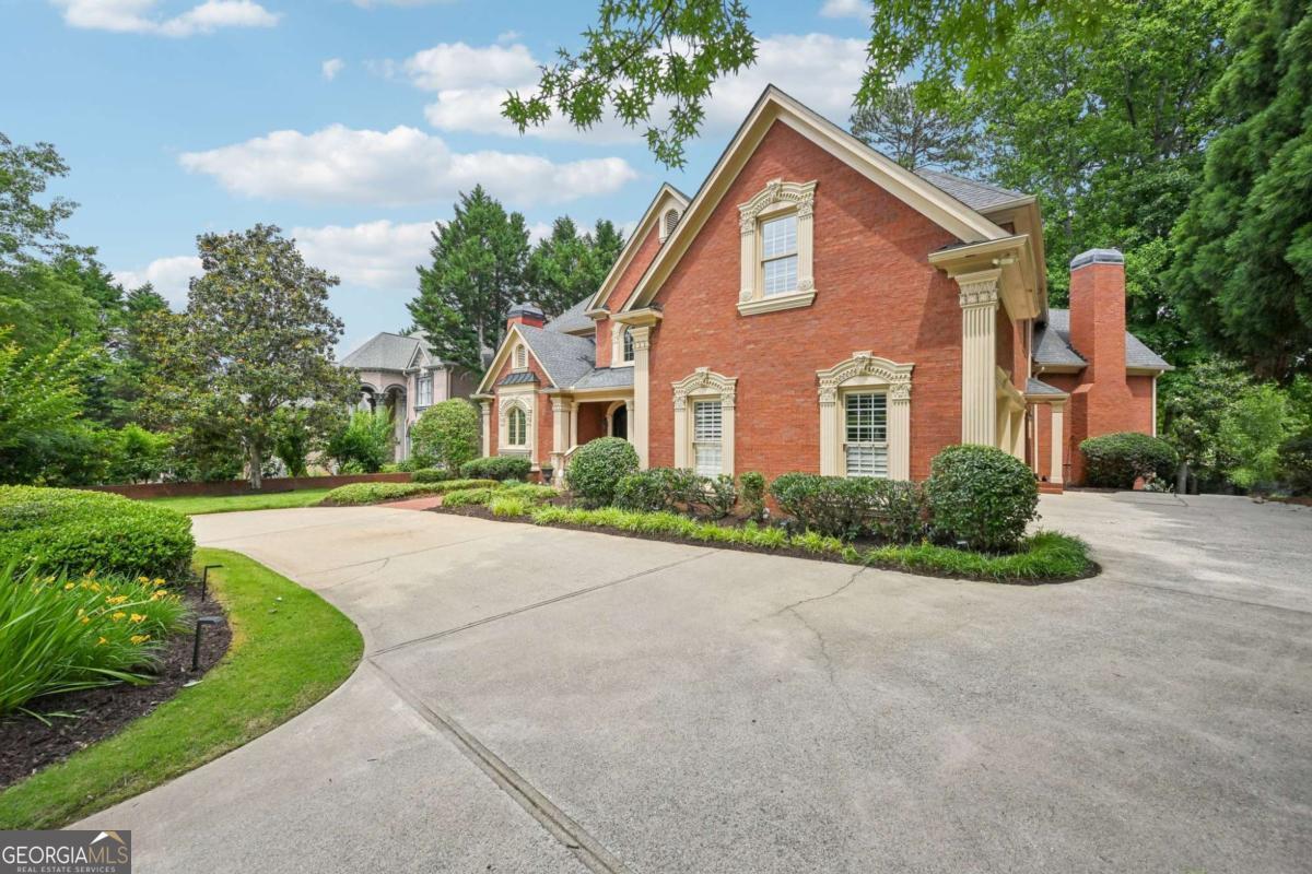 8250 Saint Marlo Fairway DR