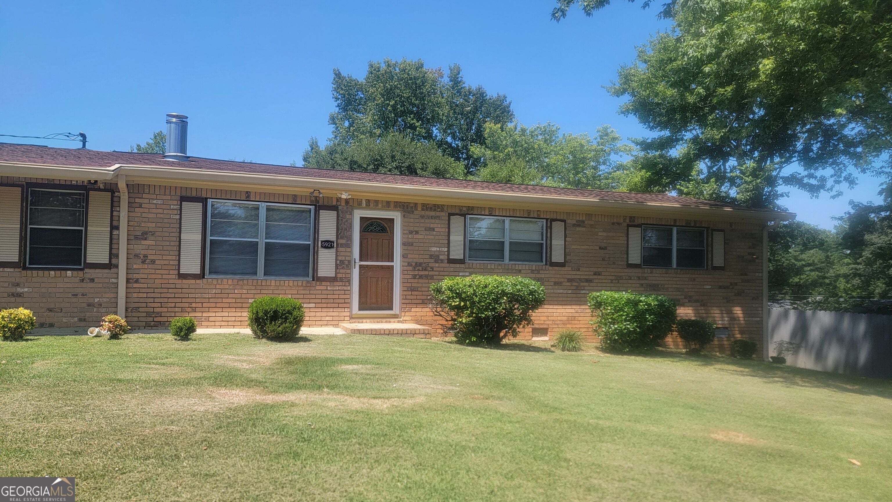 5921 John ST