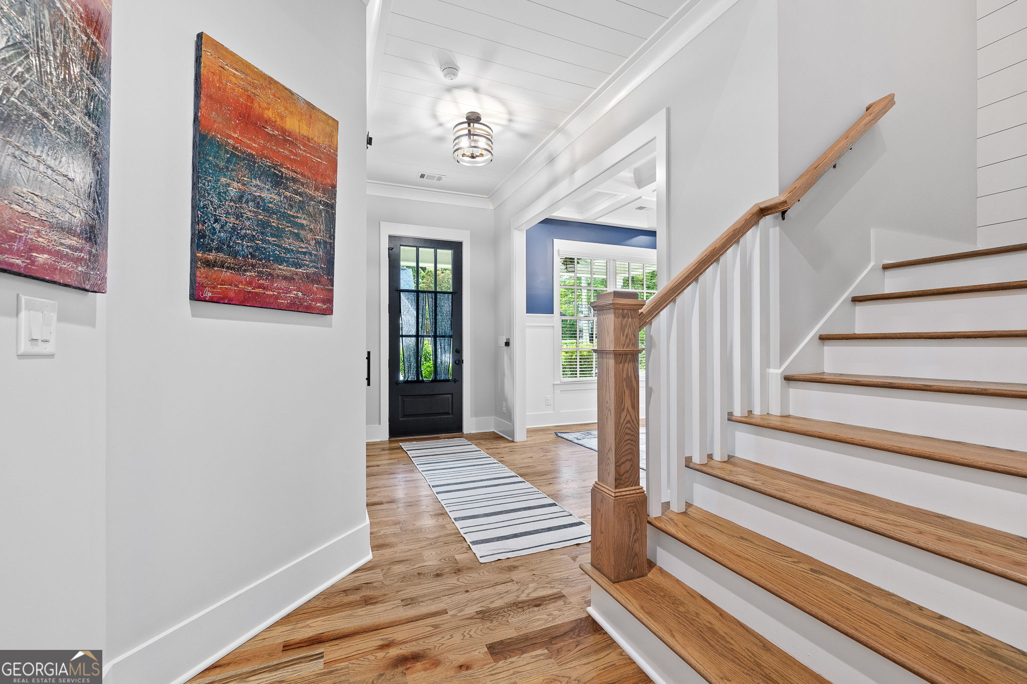 313 Sisson AVE NE
