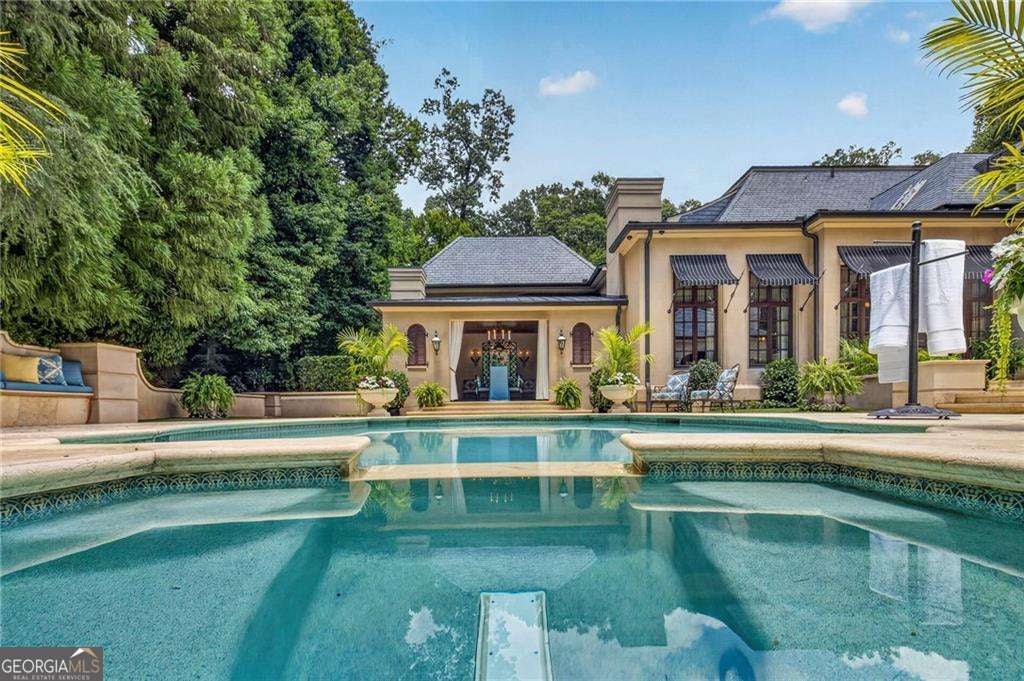 Photo of 675 W Paces Ferry #14 Road NW, Atlanta, GA 30327 (MLS # 10809059)