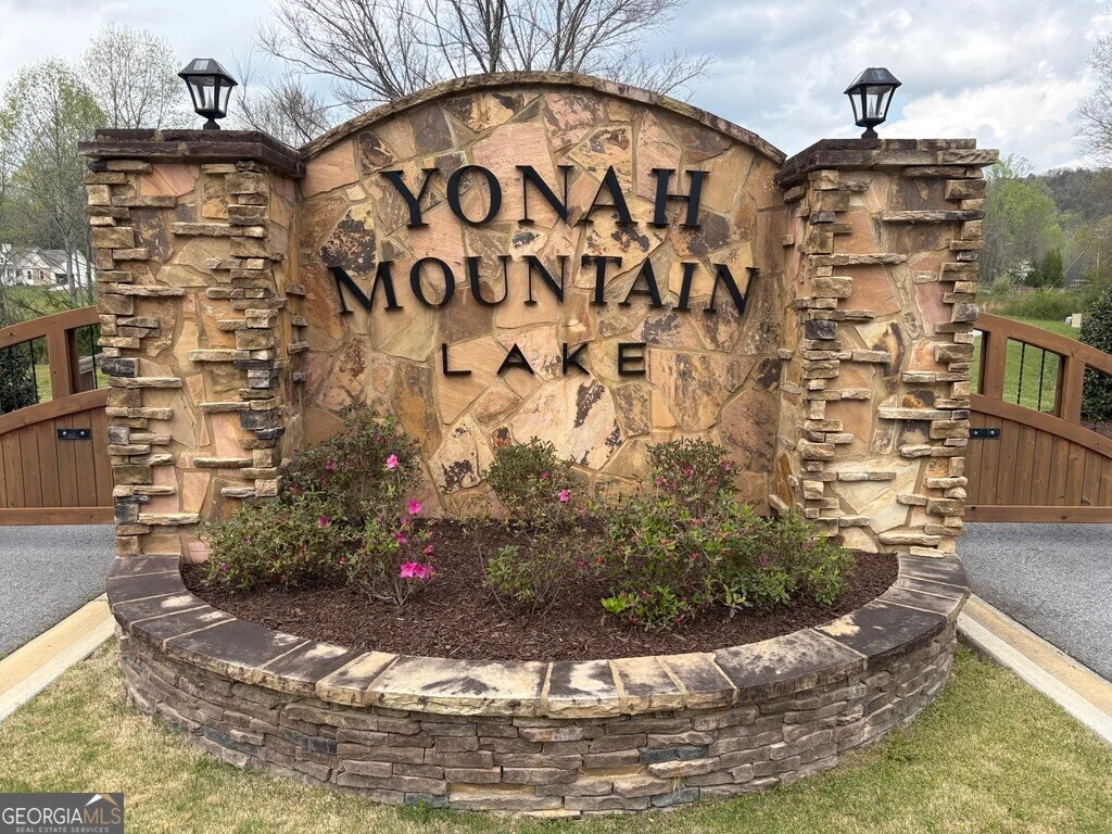 21 Yonah Lake Drive
