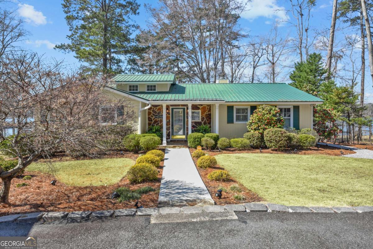 111 Willow CV