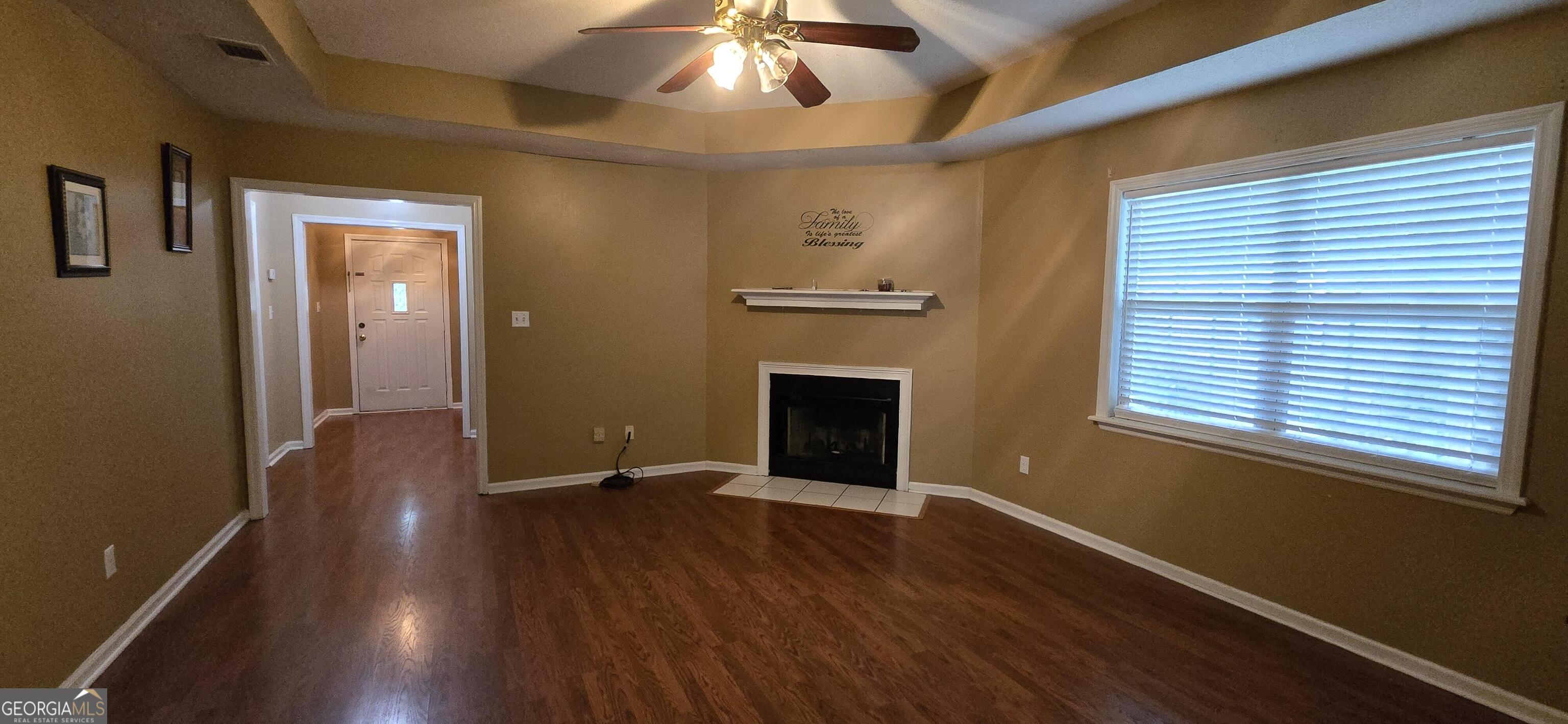 3744 Mulligan RD