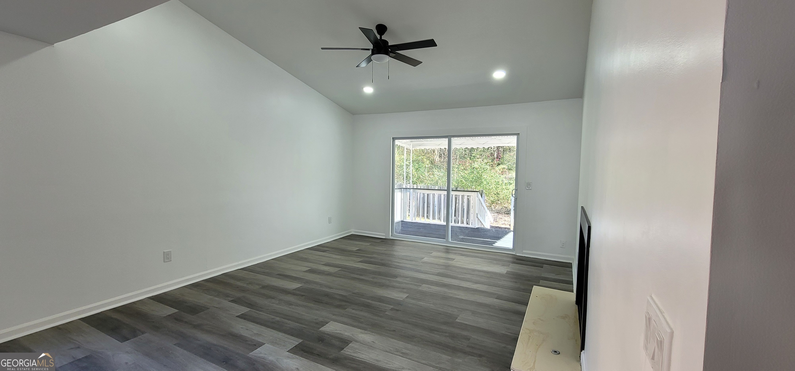 Pleasant Oaks - Residential