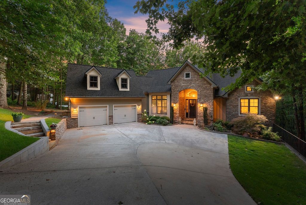 Photo of 746 Plum Lane, Clarkesville, GA 30523 (MLS # 10797786)