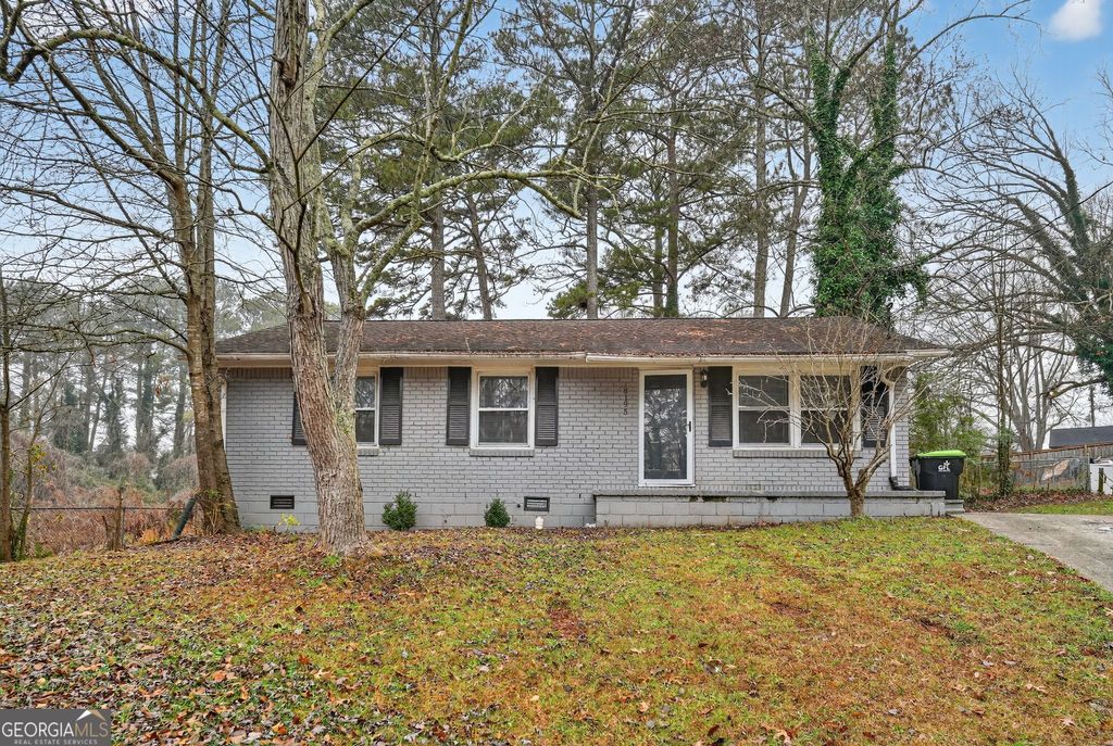 Photo of 8195 Saxon Court, Jonesboro, GA 30238 (MLS # 10672204)