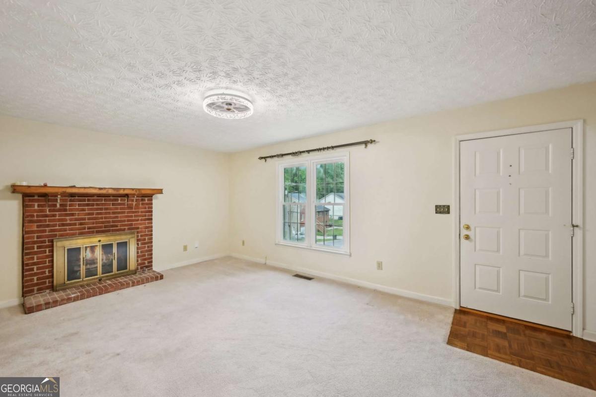 187 Timber Creek LN SW