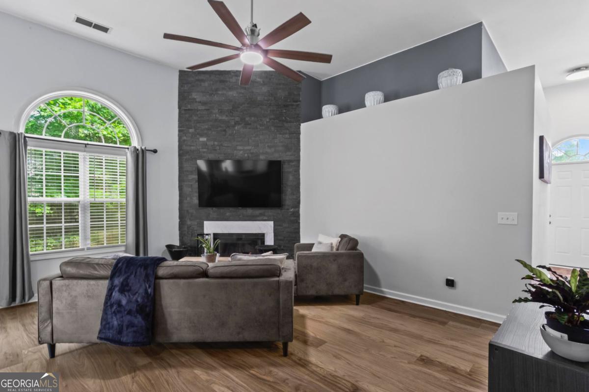 3395 Laurel Springs CV