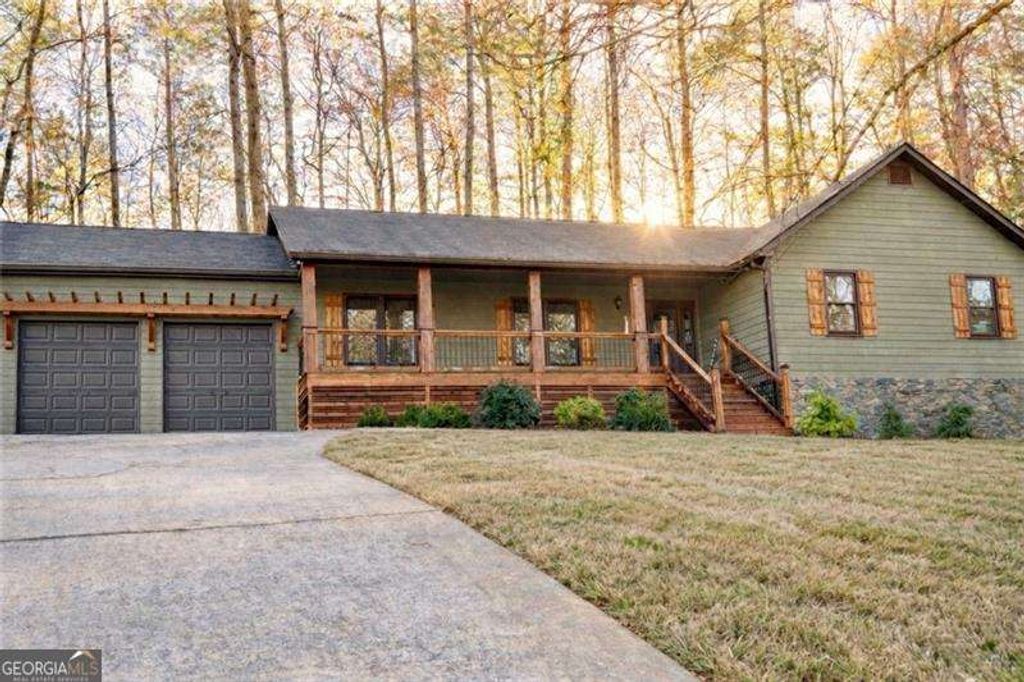 Photo of 440 Spruce Court, Alpharetta, GA 30004 (MLS # 10767479)